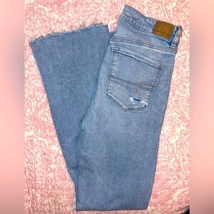 American Eagle Super High Rise Flare Light Denim Jeans Size 8